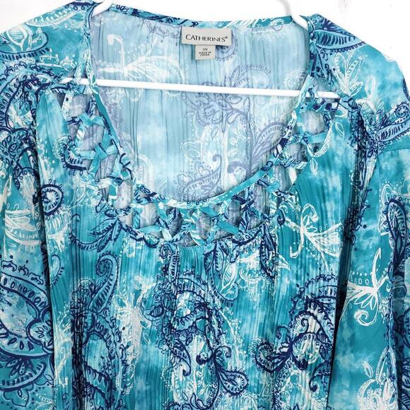 Catherines Top Womens 3X Crinkle Accordion Ocean Colorful Cutout Neckline - Picture 3 of 11